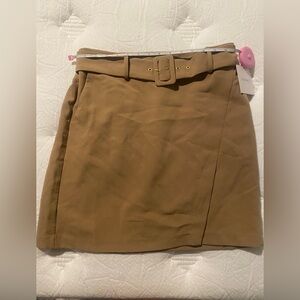 Ellen Tracy size medium belted skirt NWT dark tan/light brown camel